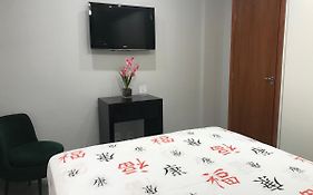 Liberdade 1 QT + Sofá Cama - 200m Metrô. Novo!